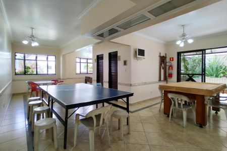 Apartamento para alugar com 100m², 2 quartos e 1 vagaÁrea comum - Salão de jogos