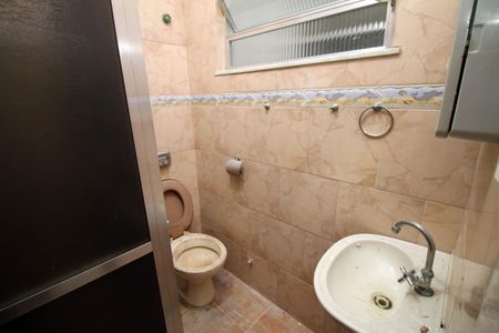 Apartamento à venda com 70m², 2 quartos e sem vagaBanheiro