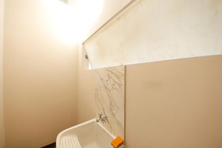 Casa para alugar com 27m², 1 quarto e sem vagaÁrea de Serviço