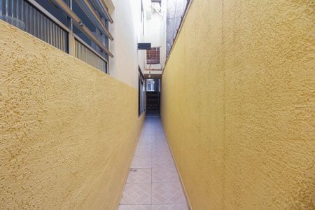 Casa à venda com 100m², 2 quartos e 2 vagasCorredor Lateral