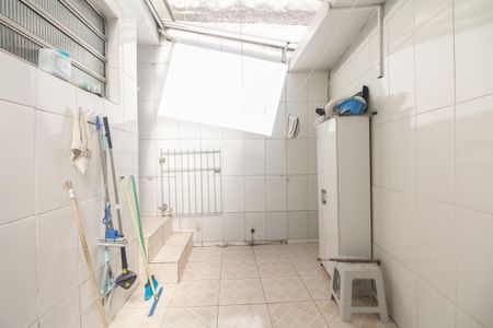 Casa à venda com 100m², 2 quartos e 2 vagasÁrea de Serviço