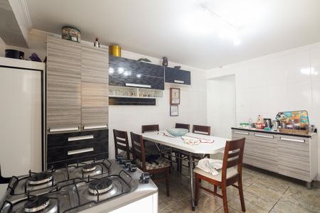 Casa à venda com 100m², 2 quartos e 2 vagasCozinha