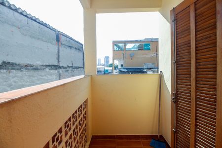 Casa à venda com 100m², 2 quartos e 2 vagasQuarto 1 - Varanda