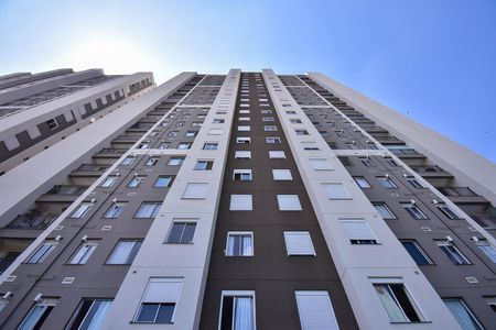 Apartamento à venda com 43m², 2 quartos e 1 vaga Apartamento à venda com 43m², 2 quartos e 1 vagaFachada