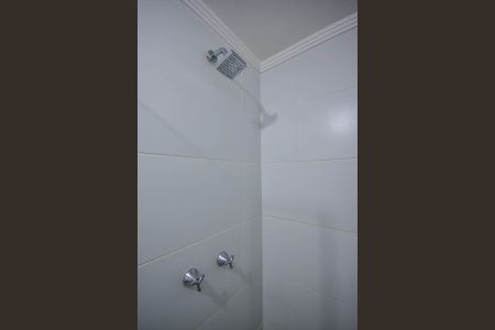 Apartamento à venda com 43m², 2 quartos e 1 vaga Apartamento à venda com 43m², 2 quartos e 1 vagaChuveiro do Banheiro