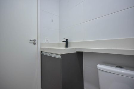 Apartamento à venda com 43m², 2 quartos e 1 vaga Apartamento à venda com 43m², 2 quartos e 1 vagaBanheiro