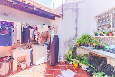 Casa à venda com 86m², 2 quartos e 2 vagas Casa à venda com 86m², 2 quartos e 2 vagasLavanderia