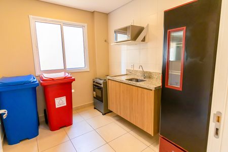 Apartamento para alugar com 34m², 2 quartos e sem vagaÁrea comum - Salão de festas