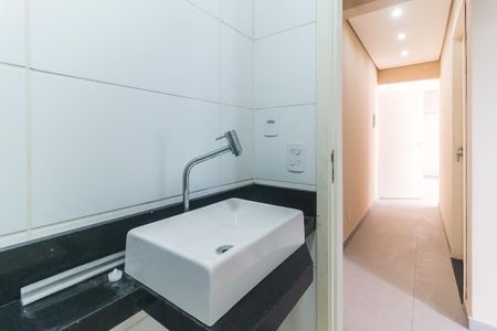 Apartamento para alugar com 52m², 2 quartos e 1 vaga Apartamento para alugar com 52m², 2 quartos e 1 vagaBanheiro