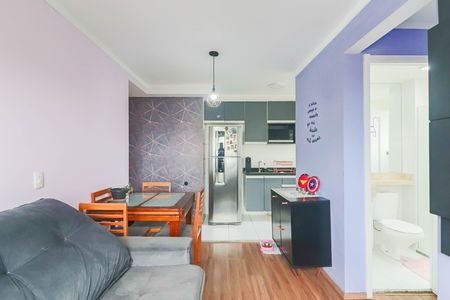 Apartamento à venda com 41m², 2 quartos e sem vaga Apartamento à venda com 41m², 2 quartos e sem vagaSala