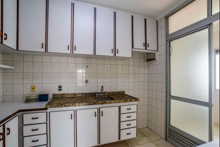 Apartamento à venda com 80m², 3 quartos e 1 vagaCozinha