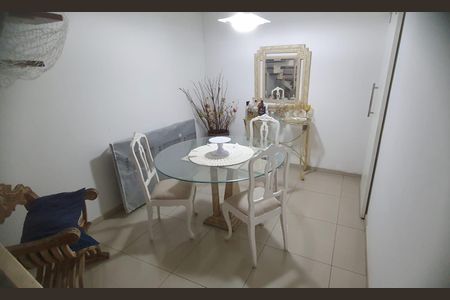 Casa de condomínio à venda com 100m², 3 quartos e 1 vagaSala de Jantar