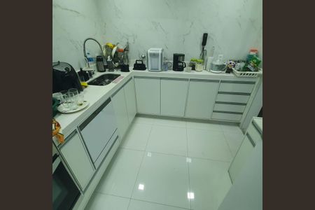 Casa de condomínio à venda com 100m², 3 quartos e 1 vagaCozinha