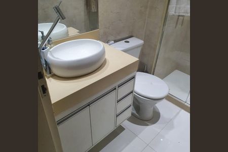 Casa de condomínio à venda com 100m², 3 quartos e 1 vagaBanheiro 1