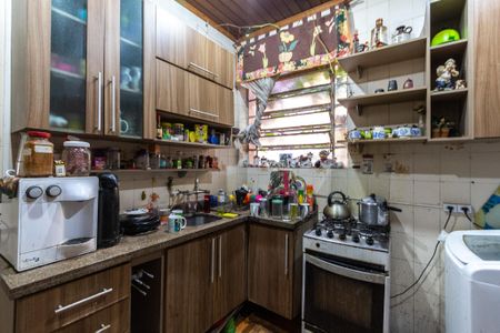 Casa à venda com 217m², 4 quartos e 1 vaga Casa à venda com 217m², 4 quartos e 1 vagaCozinha