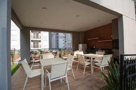 Apartamento para alugar com 35m², 2 quartos e sem vagaÁrea comum - Churrasqueira