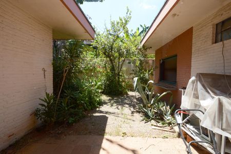 Casa à venda com 450m², 3 quartos e 3 vagasJardim de Inverno 1