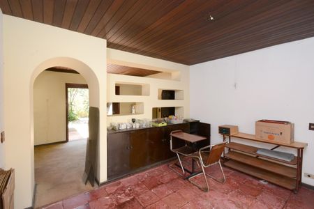 Casa à venda com 450m², 3 quartos e 3 vagasSala de TV