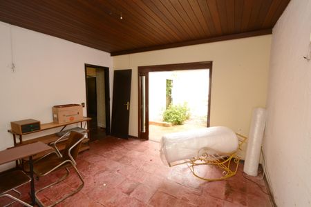 Casa à venda com 450m², 3 quartos e 3 vagasSala de TV