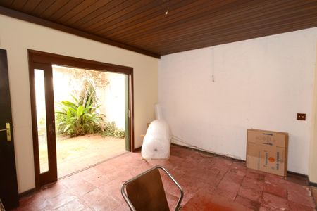 Casa à venda com 450m², 3 quartos e 3 vagasSala de TV