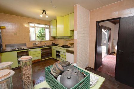 Casa à venda com 450m², 3 quartos e 3 vagasCozinha