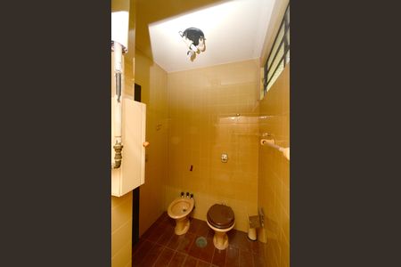 Casa à venda com 450m², 3 quartos e 3 vagasBanheiro da Suíte