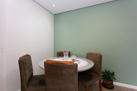 Apartamento à venda com 90m², 2 quartos e 2 vagasSala