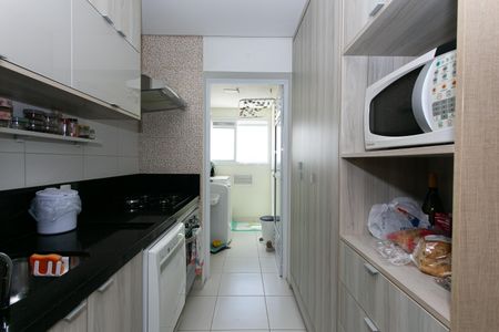 Apartamento à venda com 90m², 2 quartos e 2 vagasCozinha