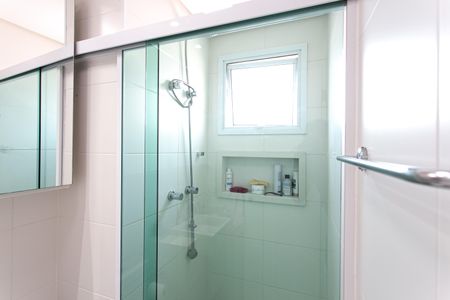 Apartamento à venda com 90m², 2 quartos e 2 vagasBanheiro da Suíte 1