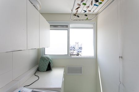 Apartamento à venda com 90m², 2 quartos e 2 vagasÁrea de Serviço