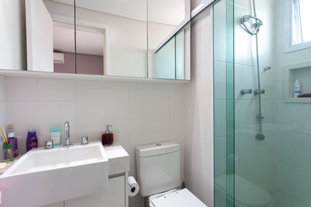 Apartamento à venda com 90m², 2 quartos e 2 vagasBanheiro da Suíte 1