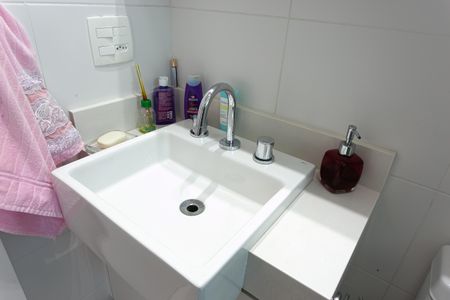 Apartamento à venda com 90m², 2 quartos e 2 vagasBanheiro da Suíte 1