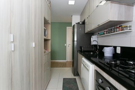 Apartamento à venda com 90m², 2 quartos e 2 vagasCozinha