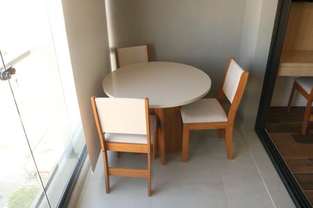 Studio para alugar com 27m², 1 quarto e sem vagaVaranda - Studio