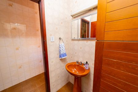 Casa à venda com 170m², 3 quartos e 6 vagas Casa à venda com 170m², 3 quartos e 6 vagasLavabo