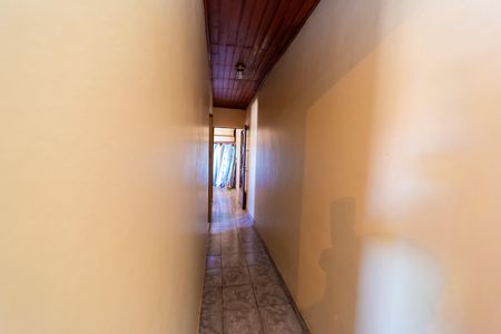 Casa à venda com 170m², 3 quartos e 6 vagas Casa à venda com 170m², 3 quartos e 6 vagasCorredor