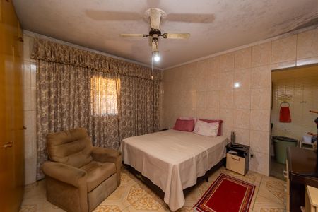 Casa à venda com 170m², 3 quartos e 6 vagas Casa à venda com 170m², 3 quartos e 6 vagasQuarto 1