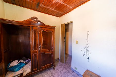 Casa à venda com 170m², 3 quartos e 6 vagas Casa à venda com 170m², 3 quartos e 6 vagasQuarto 2