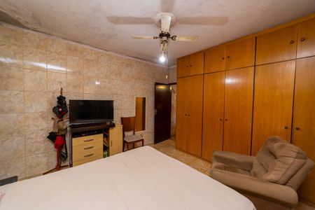 Casa à venda com 170m², 3 quartos e 6 vagas Casa à venda com 170m², 3 quartos e 6 vagasQuarto 1