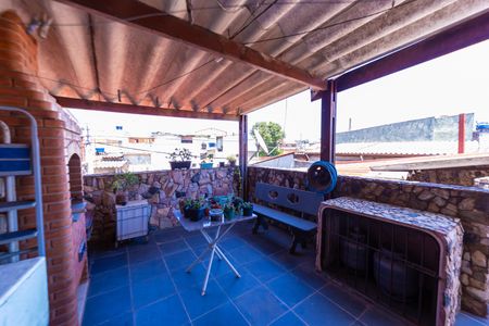 Casa à venda com 170m², 3 quartos e 6 vagas Casa à venda com 170m², 3 quartos e 6 vagasÁrea gourmet