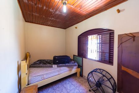 Casa à venda com 170m², 3 quartos e 6 vagas Casa à venda com 170m², 3 quartos e 6 vagasQuarto 2