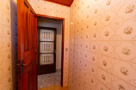 Casa à venda com 170m², 3 quartos e 6 vagas Casa à venda com 170m², 3 quartos e 6 vagasBanheiro