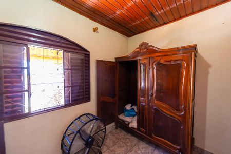 Casa à venda com 170m², 3 quartos e 6 vagas Casa à venda com 170m², 3 quartos e 6 vagasQuarto 2