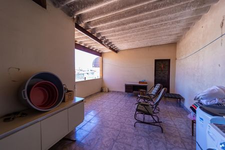 Casa à venda com 170m², 3 quartos e 6 vagas Casa à venda com 170m², 3 quartos e 6 vagasÁrea de Serviço