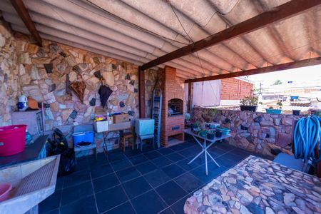 Casa à venda com 170m², 3 quartos e 6 vagas Casa à venda com 170m², 3 quartos e 6 vagasÁrea gourmet