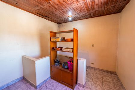 Casa à venda com 170m², 3 quartos e 6 vagas Casa à venda com 170m², 3 quartos e 6 vagasCorredor