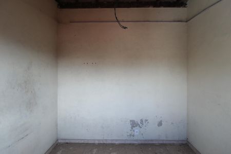 Casa à venda com 360m², 5 quartos e 2 vagasCasa dos Fundos | Quarto