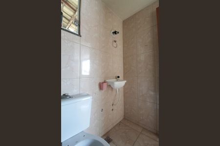 Casa à venda com 360m², 5 quartos e 2 vagasCasa dos Fundos | Banheiro