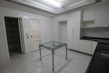 Casa de condomínio para alugar com 323m², 3 quartos e 4 vagas Casa de condomínio para alugar com 323m², 3 quartos e 4 vagasCozinha