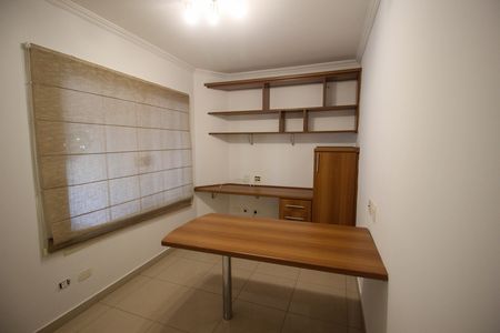 Casa de condomínio para alugar com 323m², 3 quartos e 4 vagas Casa de condomínio para alugar com 323m², 3 quartos e 4 vagasEscritório